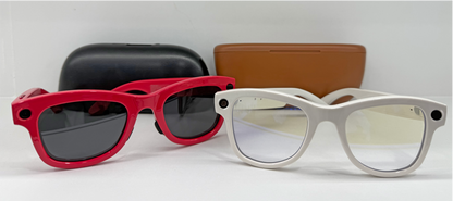 M02 Single-sided  physical button +  inductive wearing switch Temple: PC (matte/glossy), metal hinge Frame: PC (Matte/Gloss) Lenses: Color Changing Lenses